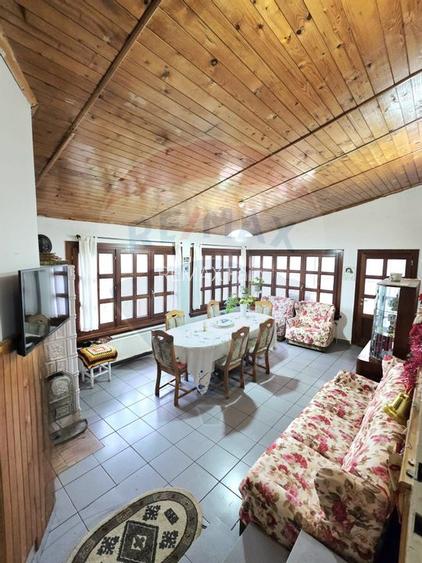 Casa cu 5 camere de vanzare in centrul orasului Talmaciu - 36