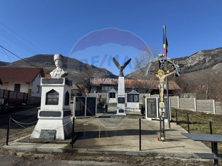 Casă din piatră la poalele Bedeleului – Izvoarele, Alba - 26