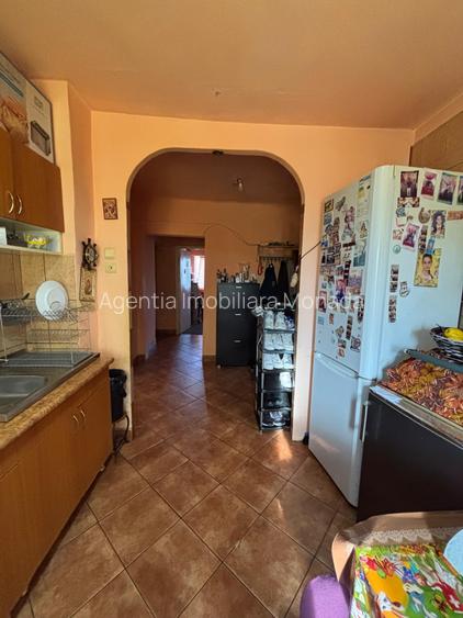 Apartament 3 camere Vanzare | Gorjului (2 minute de metrou) | An 1976 - 16