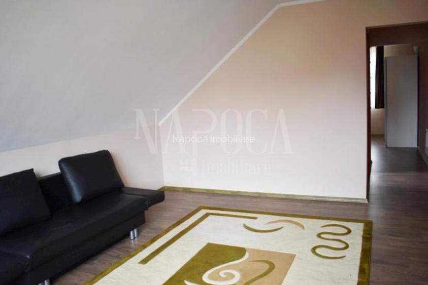 Casa 6 camere de vanzare in Sanmartin - 8