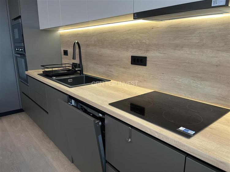 Apartament NOU de LUX 3 camere 2 bai 2 terase parcare subterana Central - 14