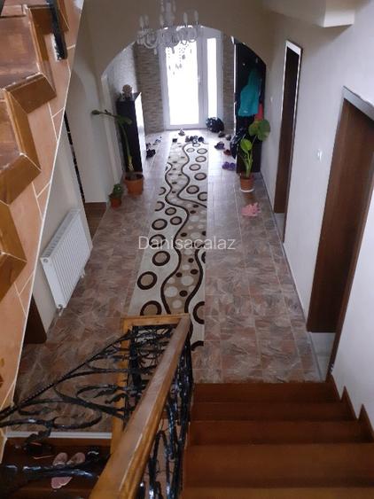 Casă/ Vilă de Vînzare  - 5