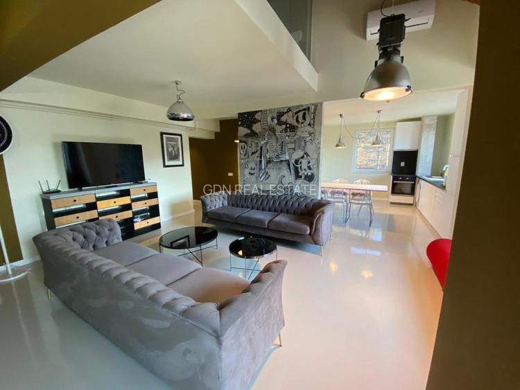 Oportunitate! Penthouse,  Colina, 4 camere,  310000 EUR! - 2