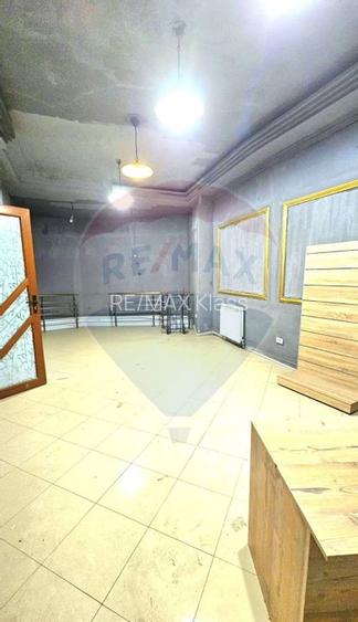 Casa 15 camere de vanzare zona Universitate + spatiu comercial parter - 28