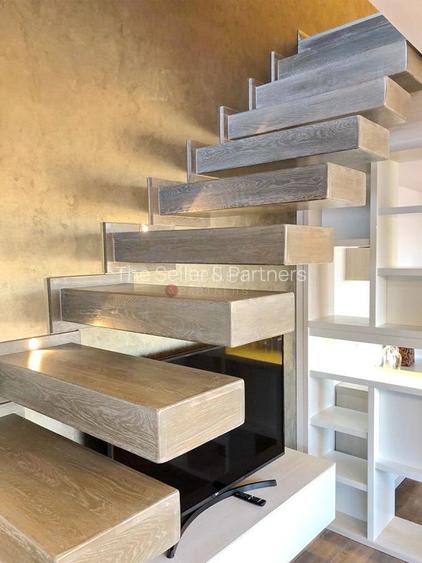 Priveliste Panoramica Spre Oras Si Masivul Tampa - 19