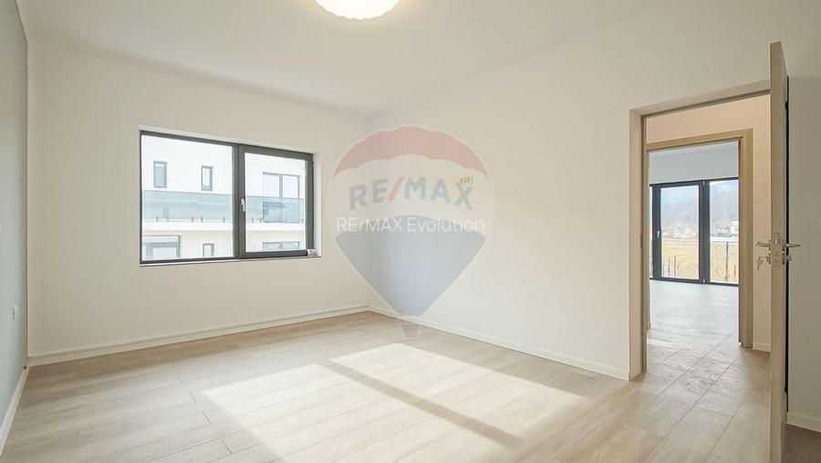 Casă / Vilă cu 5 camere de vânzare în zona Bunloc - 26