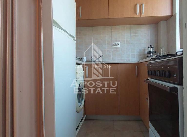 Inciriez Apartament  2 camere zona Intim  Piata Spitalului - 4