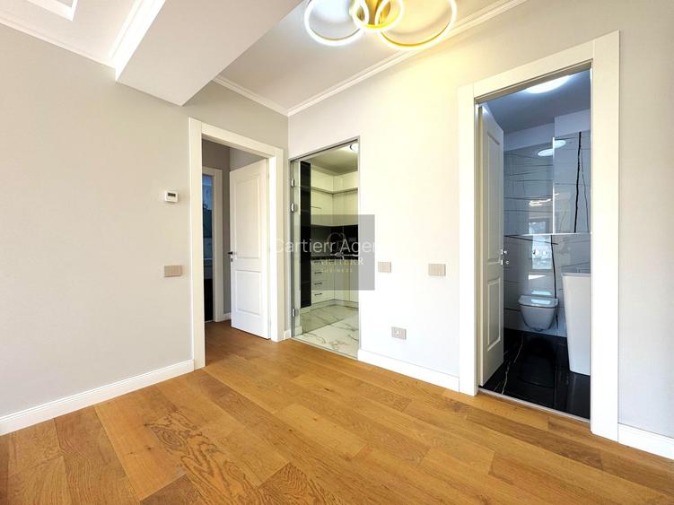 2 CAMERE + BALCON | PALATUL PARLAMENTULUI |  FÂNTÂNI | COMISION 0 - 4