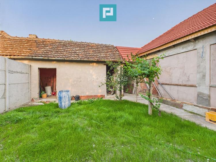 Casă cu 3 camere în Galșa, Arad, teren 1197 mp - 12