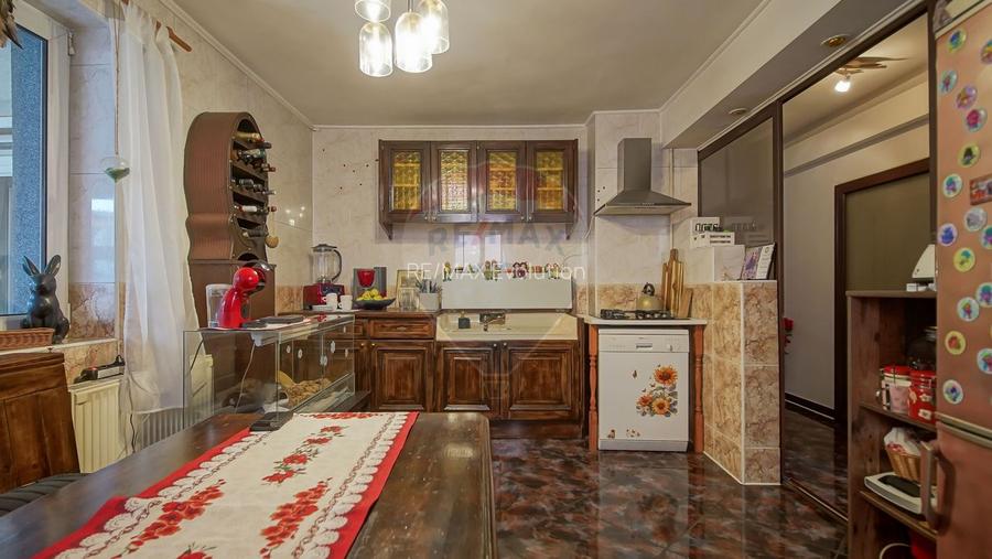 Hotel / Pensiune cu 14 camere/strada Tomis - 36