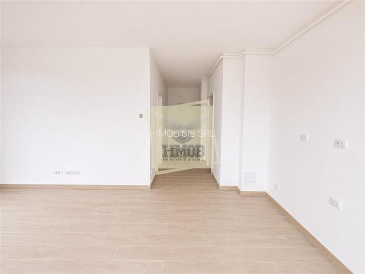 Penthouse la cheie cu 3 camere 2 bai si 40 mp terasa Calea Surii Mici - 4