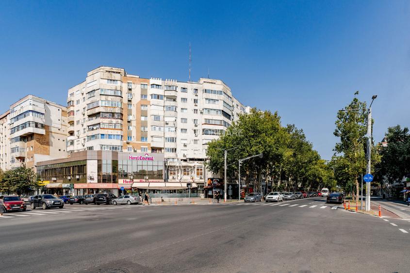 Apartament 3 camere transformat in 2 camere – Bd. Cosminului - 29