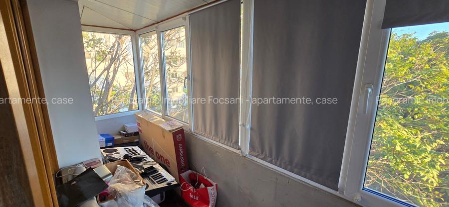 3 camere de vanzare Focsani, ultracentral - 2