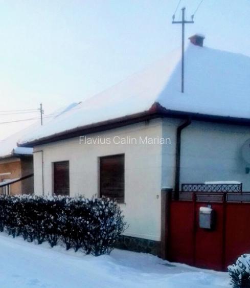 Vanzare casa - 146 mp locuibili / suprafata totala 560 mp - 2