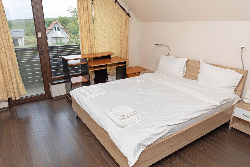 Vilă 5 dormitoare, 4 băi, 2 248mp teren, piscină. Preț: 229 000 E. - 36