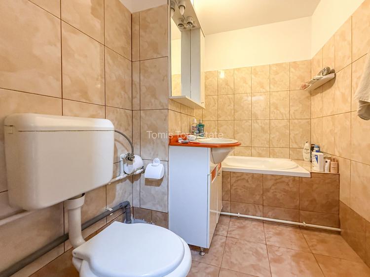 Apartament 2 camere decomandat zona Eden, loc de parcare + centrala - 6