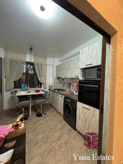 FALEZA NORD - REYNA - BLOC NOU - 3 CAMERE DE INCHIRIAT - GARAJ INCLUS - - 9