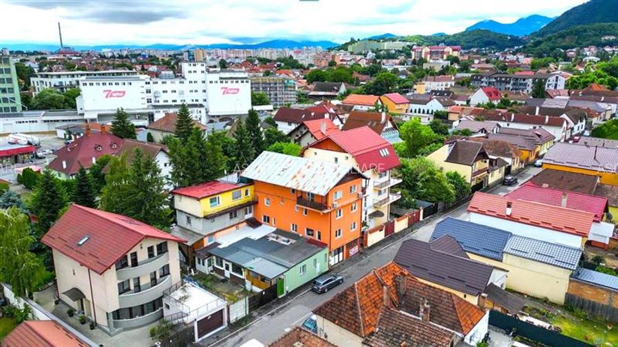 Rezidential/ Investitional: apartament 2 camere si garaj propriu,Central,Brasov. - 2