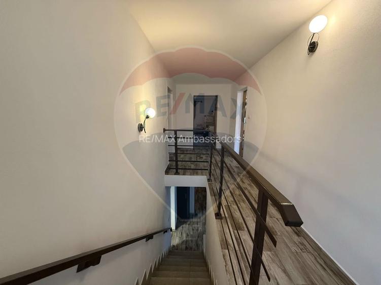 Casă / Vilă cu 5 camere de vânzare - 15