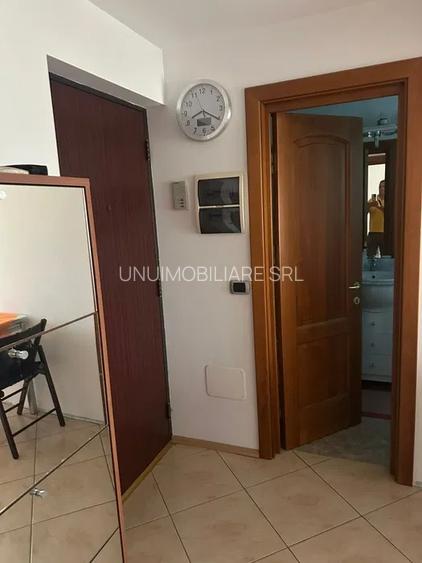 Garsoniera Strada Mitropolit Varlaam - etaj 3/3 - 40 mp - 6