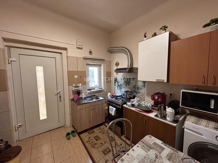 Apartament la casa de vanzare zona Boul Rosu - 3