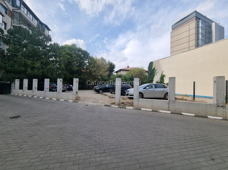 Teren de vanzare in zona Mosilor Pizza Hut - 3