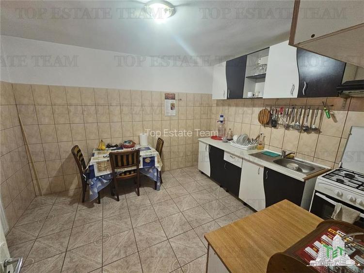 Casa la curte cu garaj dublu langa Padurea Rosu - 13