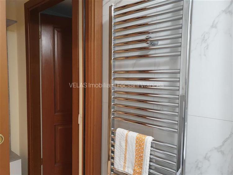 Inchiriez apartament 2 camere, parter , mobilat si utilat - 15