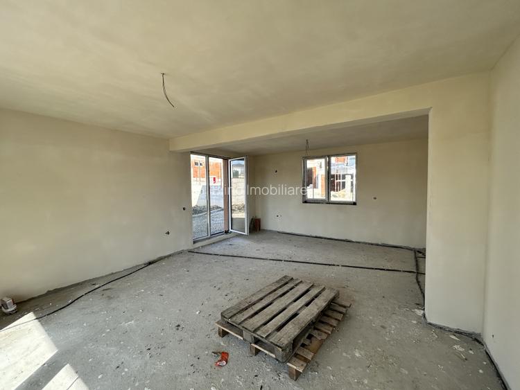 Casa cu garaj 149mp utili si 400mp teren in Chinteni cu CF - 5