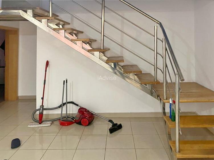 Vanzare Casa Harman - 22