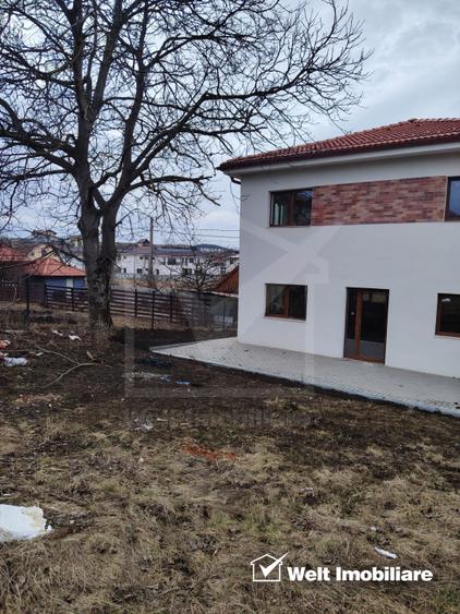 Casa individuala in Dezmir
