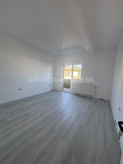 Casa/Vila/Ansamblu Rezidential/P+1+M/Id nr 11 - 11