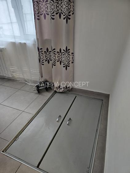 3 CAMERE - INEL I - 8