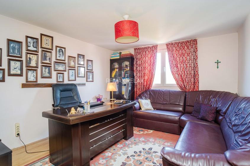 Casă / Vilă spatioasa cu teren in zona centrala Sararie - 10