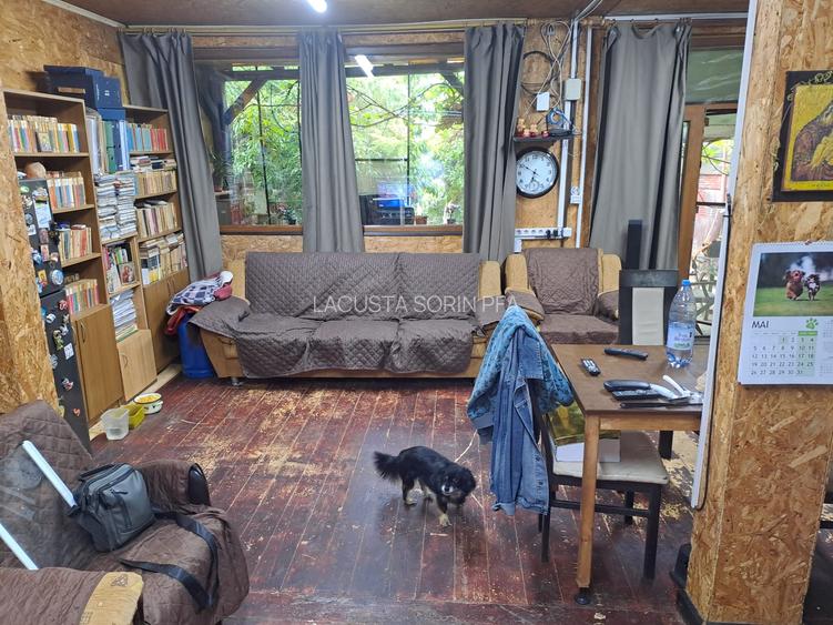 Casa cu deschidere la lac, necesita investitii, libera - 2