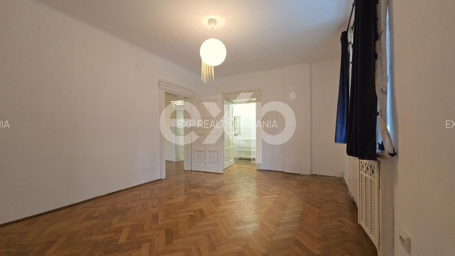 Apartament 3 camere de închiriat – Centrul Istoric, Str. Mihai Eminescu - 13