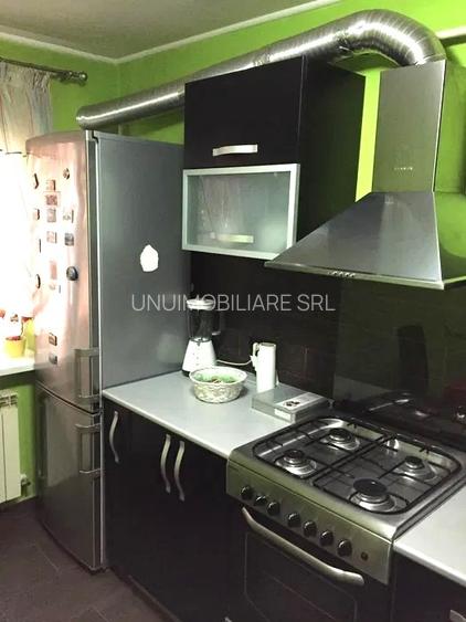 Apartament 2 camere complet renovat zona Policlinica 2 - 6