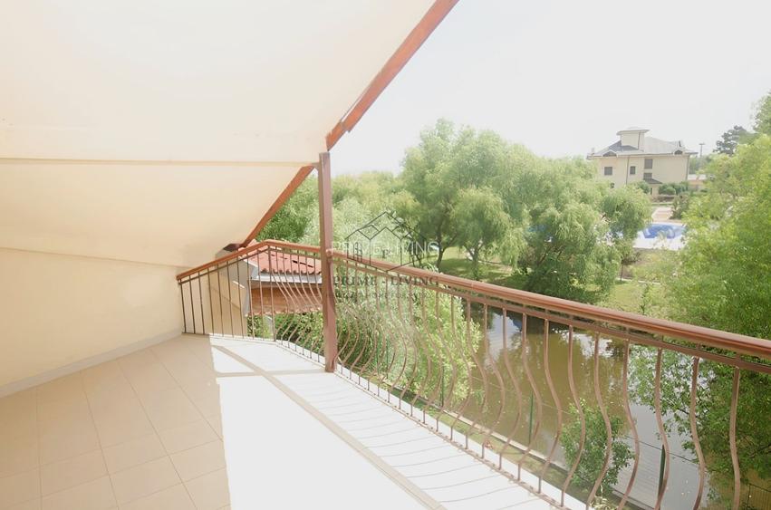 VILA CU 5 DORMITOARE IN COMPLEX REZIDENTIAL - 7