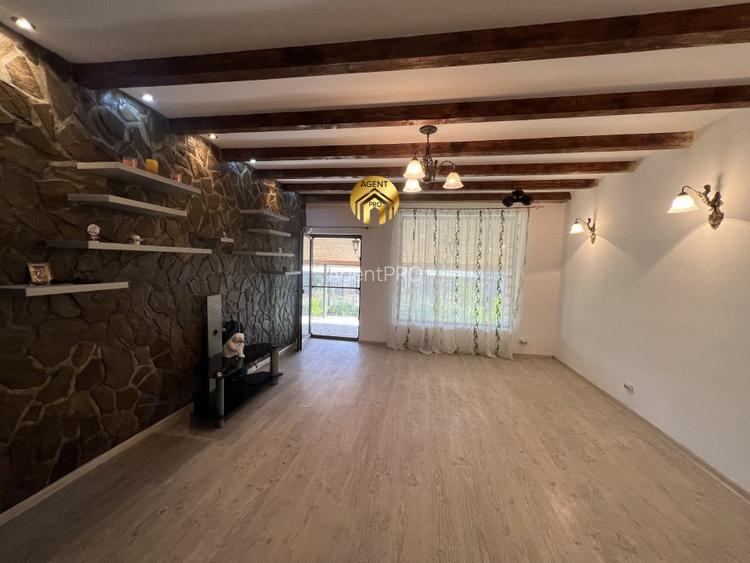 Doua vile individuale in aceeasi curte - 550mp teren - 16