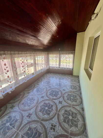 Casa de vanzare Frumusani - Spatiu Comercial la Parter - 25 min de Bucuresti  - 20