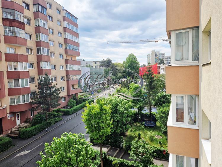 Apartament decomandat, etaj intermediar, zona Primaverii - 14