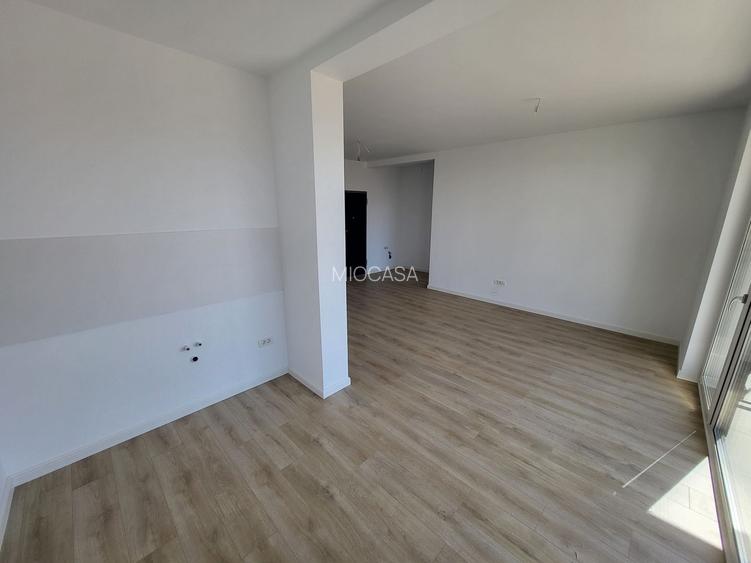 COMISION%. BLOC NOU in ORAS. ETAJ 1. Langa Magazine si mijloace de transport - 4