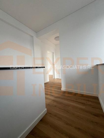 Casa P+1, situata in zona PALAZU MARE - 15