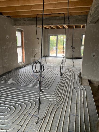 Unitate in duplex 23 August / Industriilor - 11