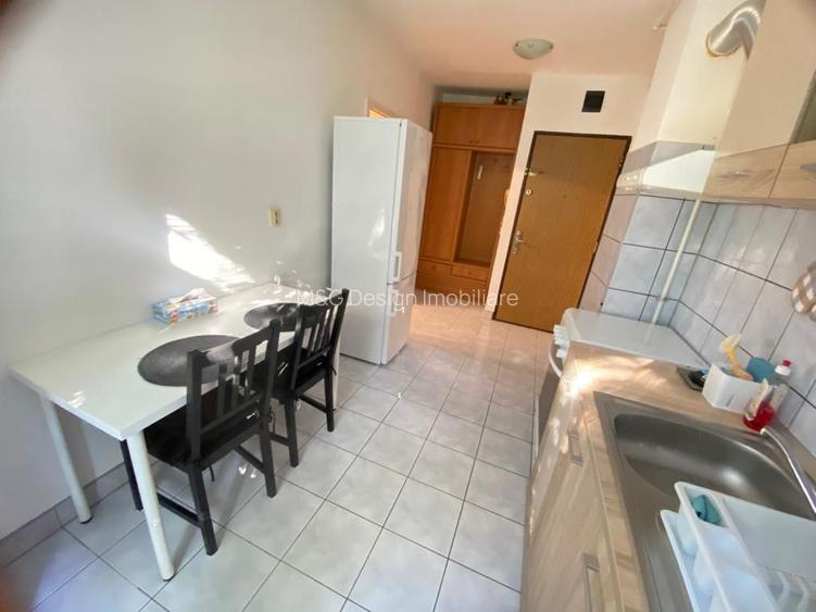 3 camere confort 1 etaj 3 zona Medicina CENTRALA PROPRIE - 7