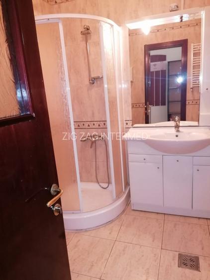 Bd. Mamaia, spatiu 70 mp., cladire de birouri - 10