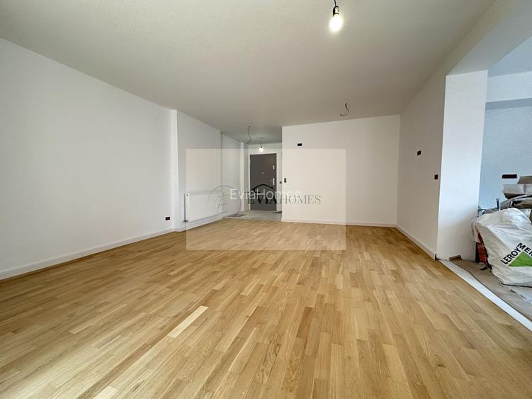 4 camere/ 2 bai / 119 mp/ parcare in curte / zona strazii Bucuresti - 2