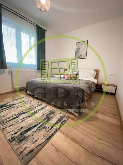 Apartament 3 camere ,Zona Coresi - 3