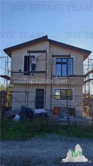 Vila 5 camere de vanzare in Frumusani, ideala investitie - 2