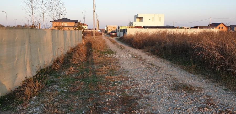 Teren langa Academia Titi Aur - 5